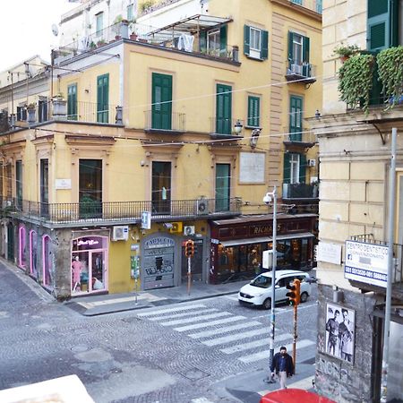 Questo Rinascimento Casa Newman Neapel Exterior foto