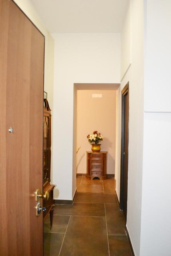 Questo Rinascimento Casa Newman Neapel Exterior foto
